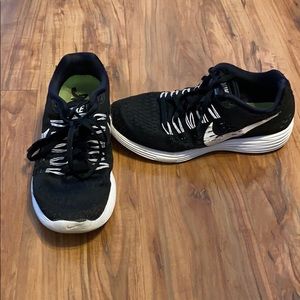 Nike lunar tempo black trainers size 6.5